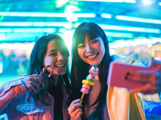 Spice Up Your Paycheck: 5 Sizzling Side Hustles for Singaporeans