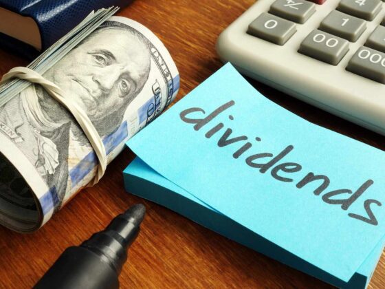 Investor's Delight: 10 Dividends, 1 Winning Strategy