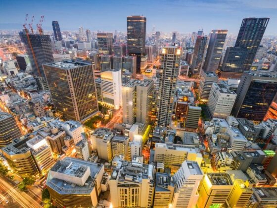 Cracking the Code: REITs Investments Decoded